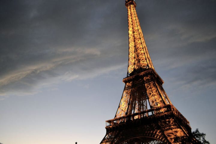 Luxe, Emma Stencil - Eiffel Tower