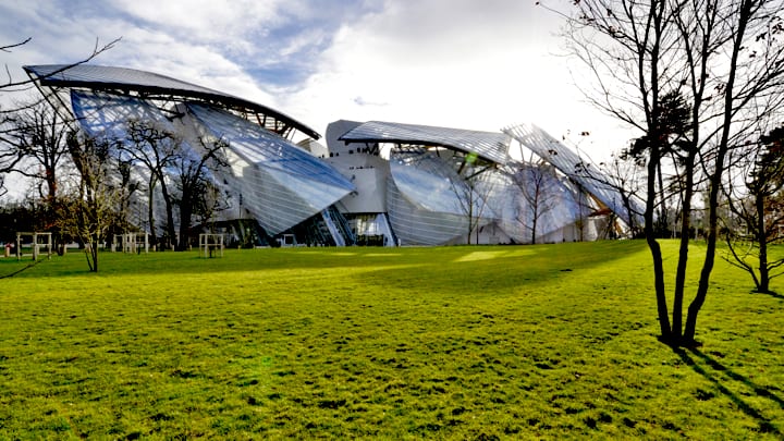 Frank Gehry Previews Louis Vuitton Foundation in Paris – WWD