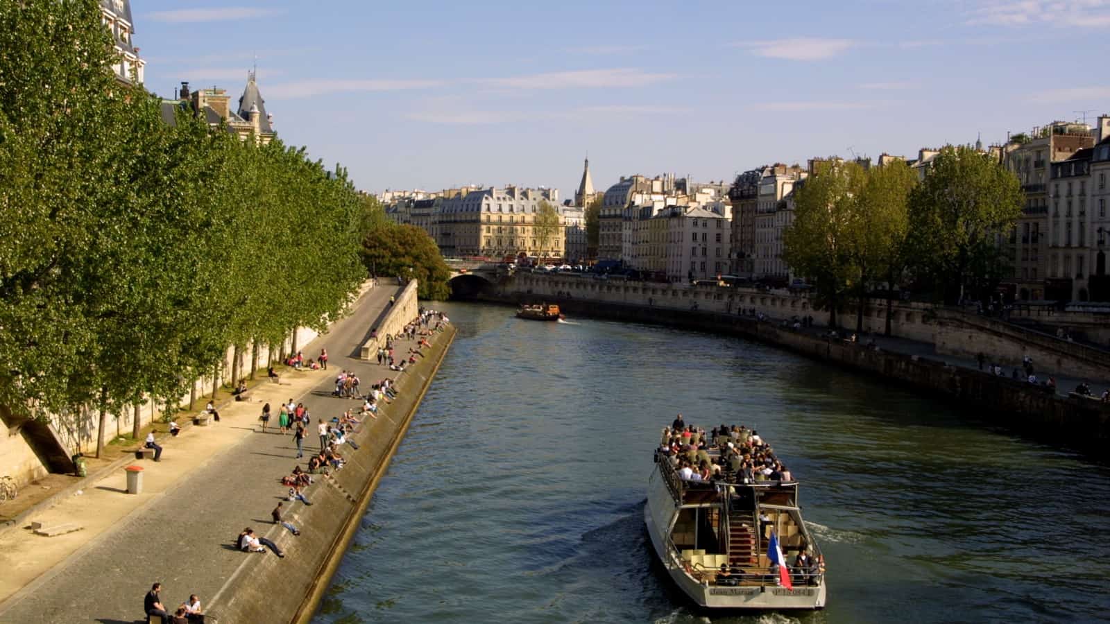 Exploring Paris by boat