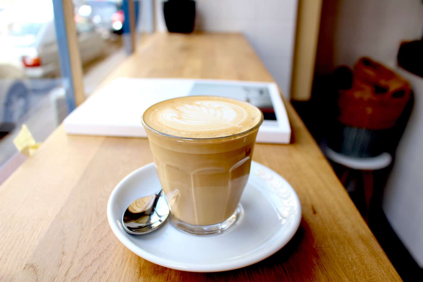HiP Paris blog. Cafe Oberkampf. Latte made with Coutume coffee.