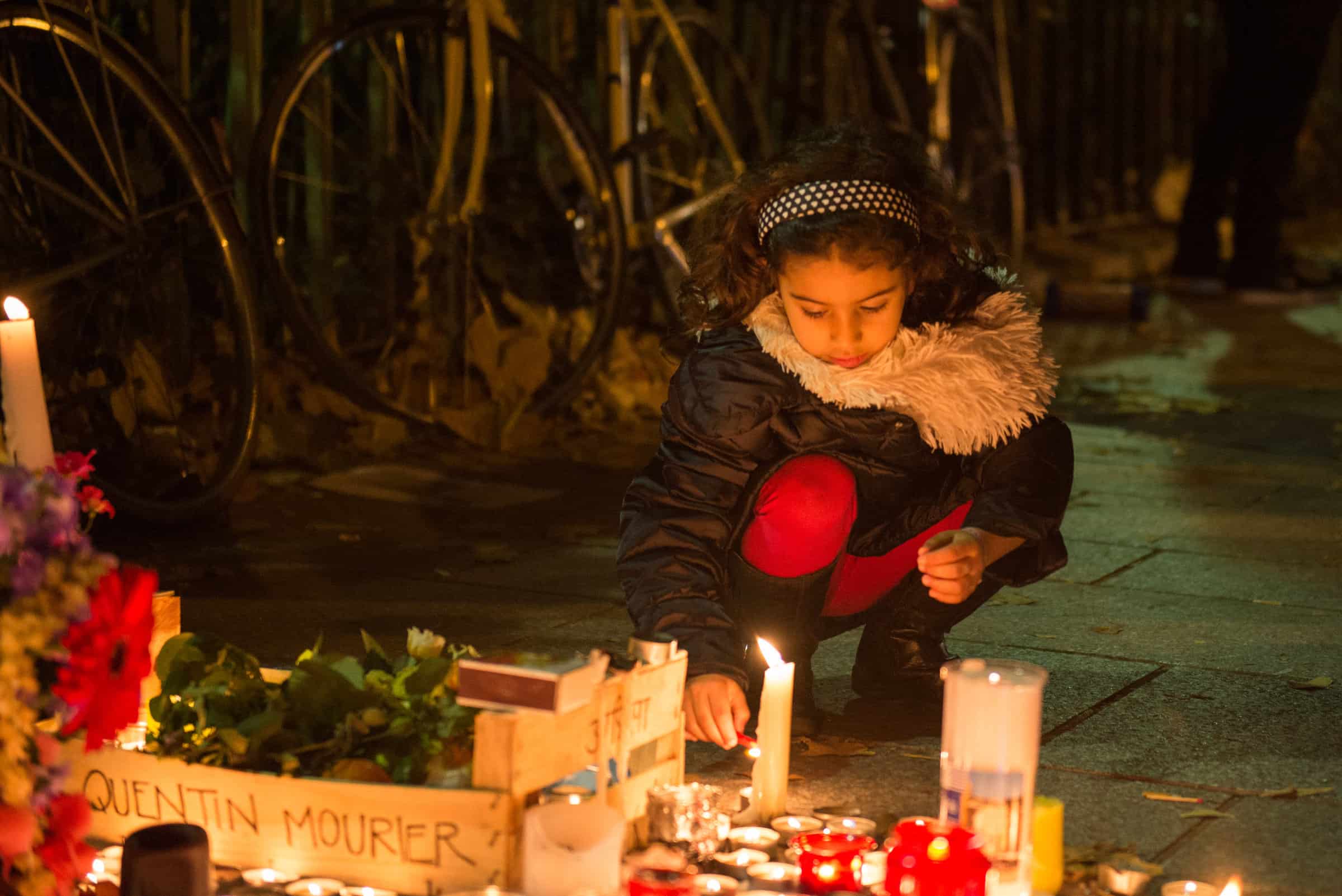 Je Suis Paris: Images of Solidarity and Hope in the Face of Tragedy