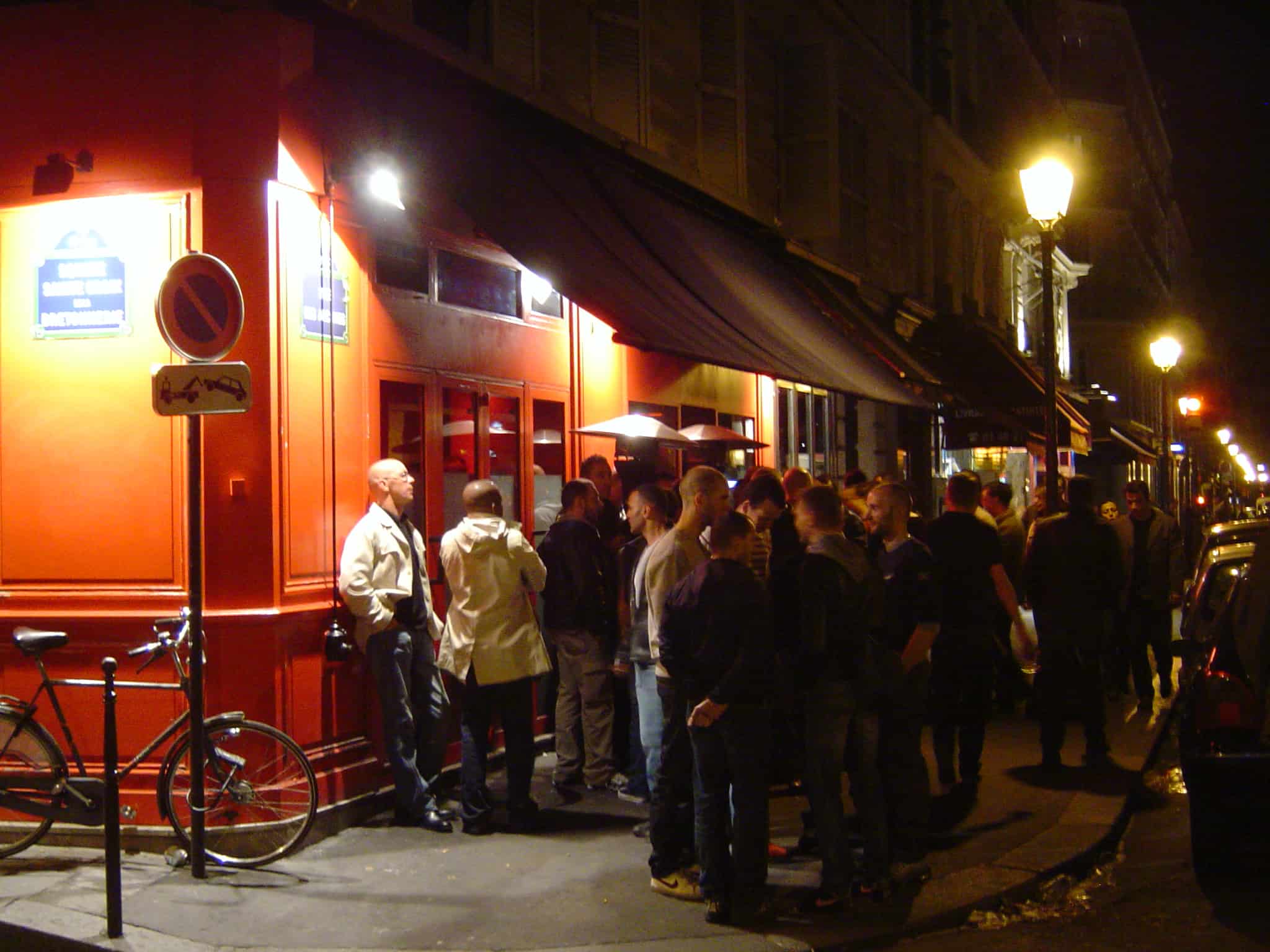 Paris Gay Bars & Nightlife Guide│misterb&b