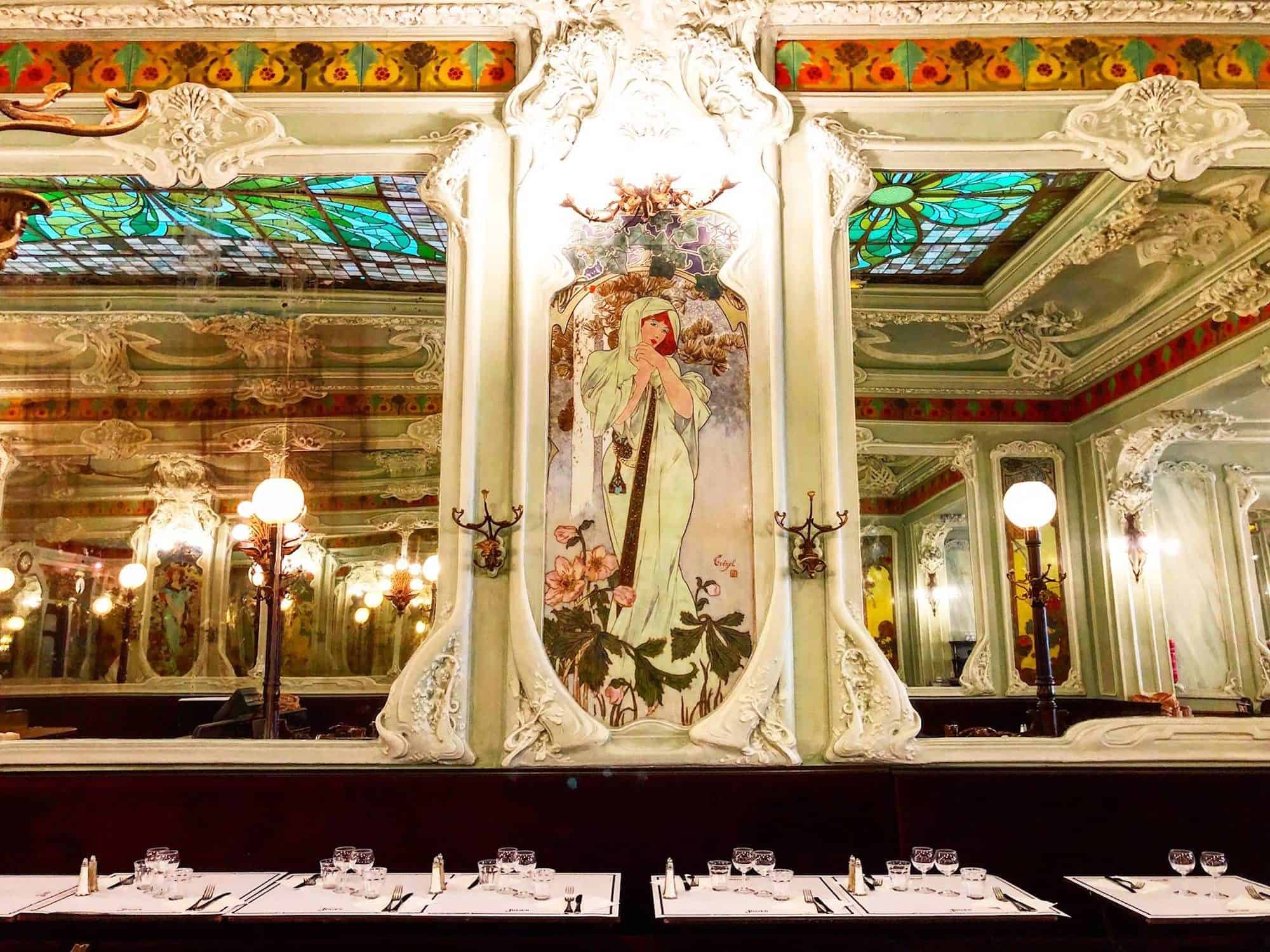 Interior shot of Bouillon Julien in Paris.