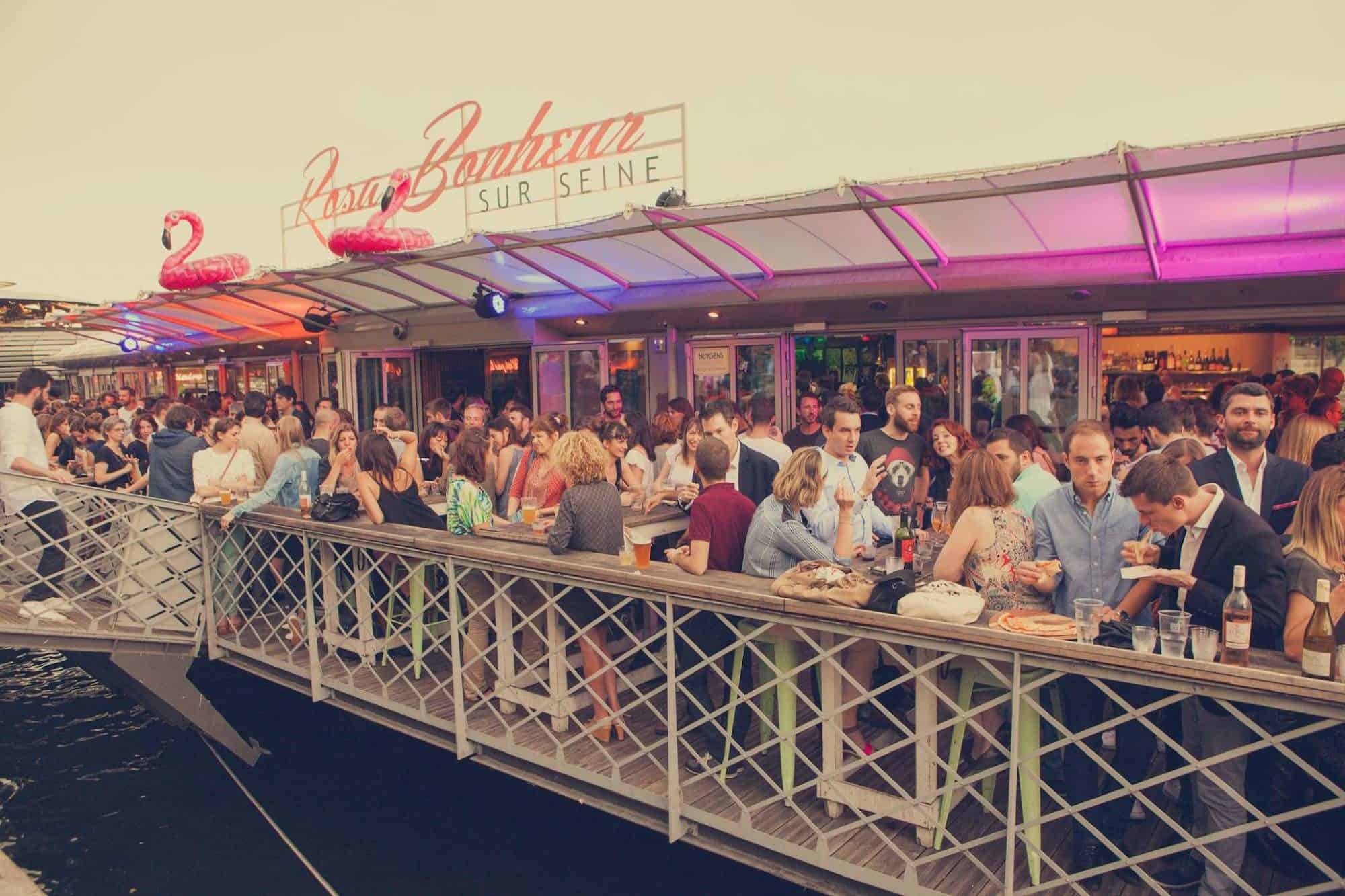 The Rosa Bonheur boat is a bar on the River Seine in Paris, which is usually heaving with locals who come for the cocktails and the atmosphere.