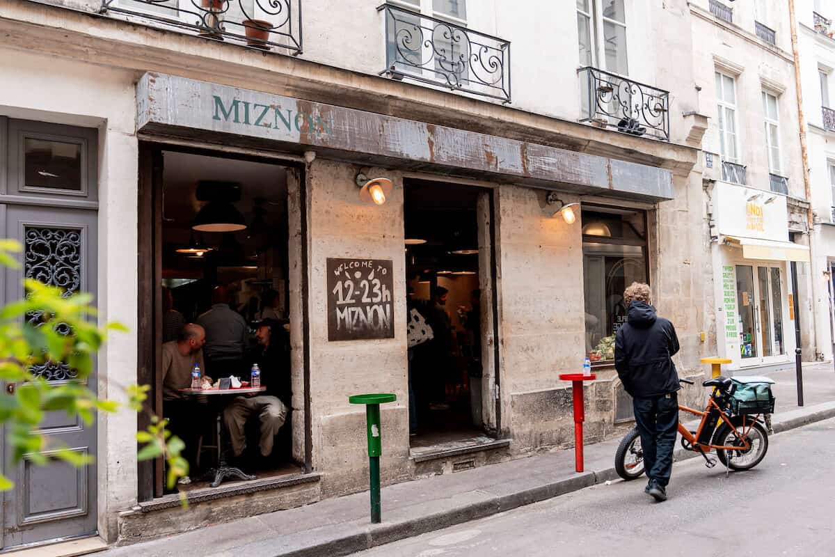 Miznon restaurant in Le Marais.