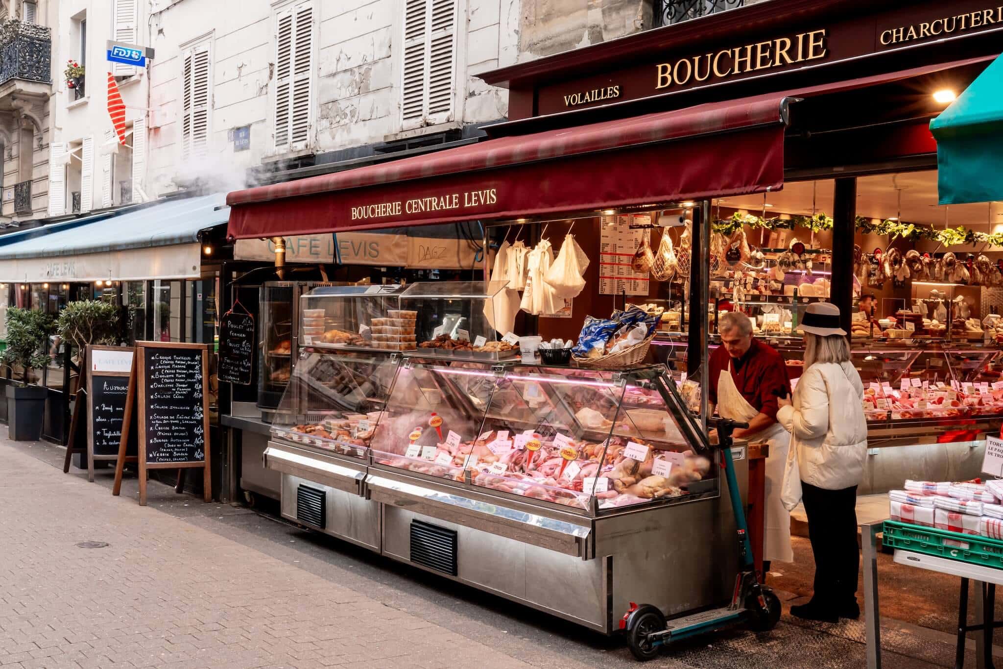 Exterior of Boucherie Central Levis